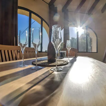 Borneo - Plusholidays Villa Calpe